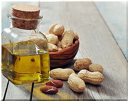 Vitamin-rich peanuts for healthy skin