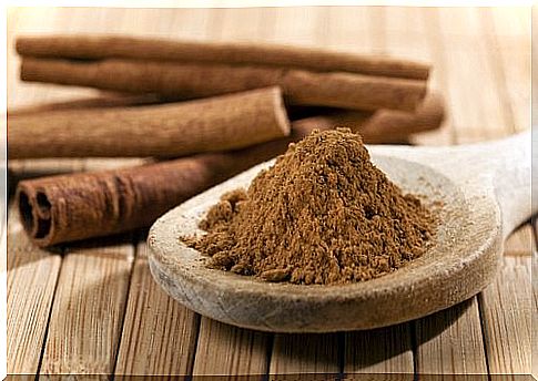 Cinnamon helps you eliminate blackheads