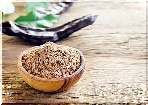 6 properties and benefits of carob flour