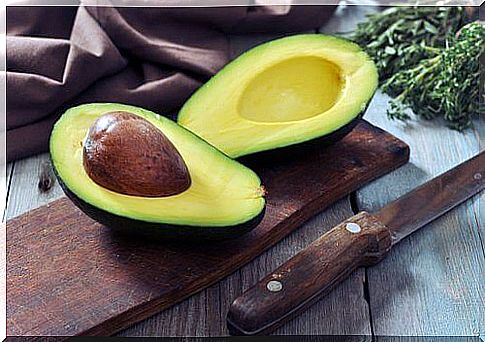 Avocado reduces premature white hairs