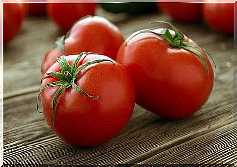 Tomatoes can be frozen before spoiling