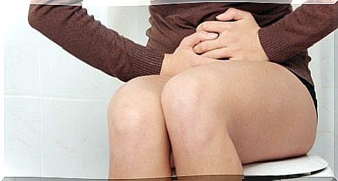 Drinking water on an empty stomach prevents urinary tract infections