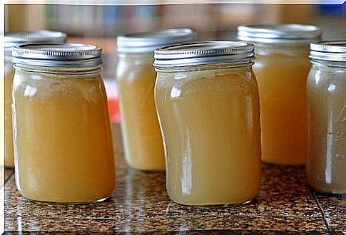 Jars with natural gelatin