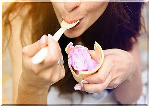 How to lose weight effortlessly and without giving up ice cream