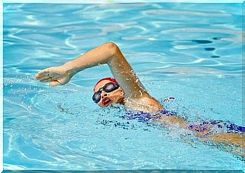 Swimming to keep fit after 50 years