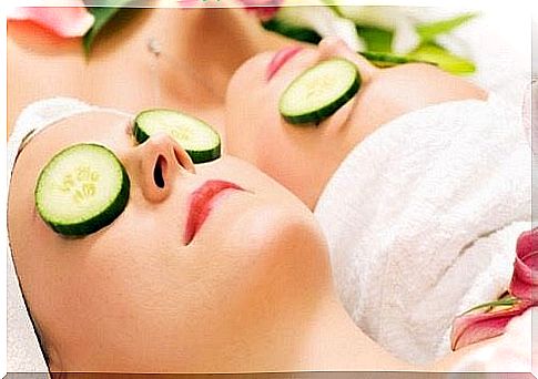 Natural remedies for dark circles with cucumber