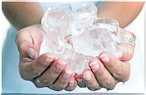 Natural remedies for hemorrhoids with ice