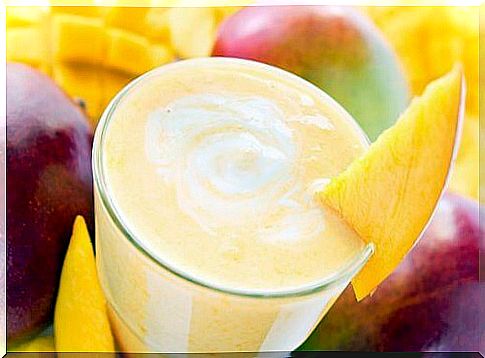 The green smoothie can be prepared with mango and coconut