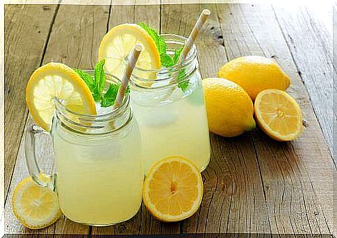 The benefits of lemons for weight loss due to their nutrient content